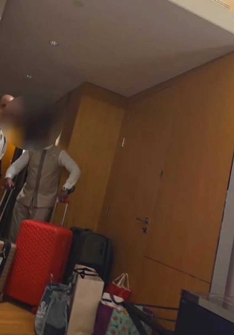 Anu Nikolić izbacuju iz sobe