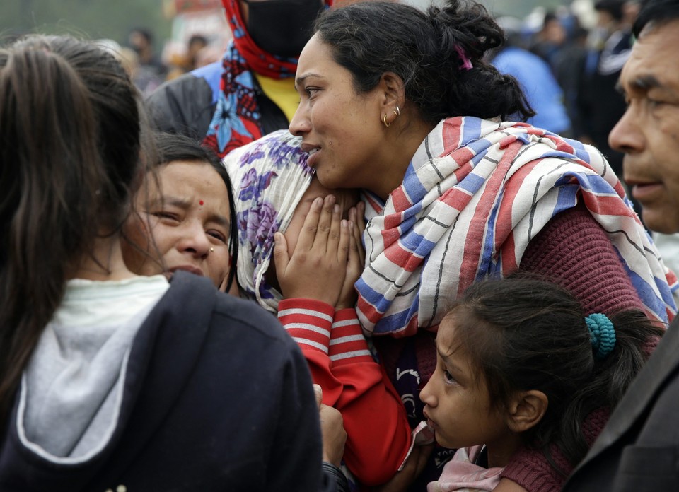 epaselect NEPAL EARTHQUAKE (Nepal quake kills more than 1,800 and avalanches on Everest)