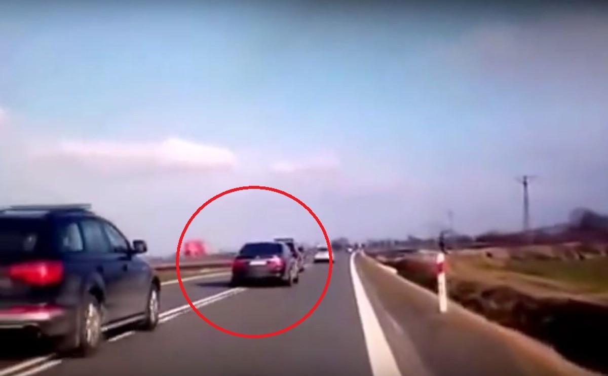 "Rz": Limuzyna prezydenta jechała na oponie, która miała trafić na śmietnik. BOR o tym wiedział