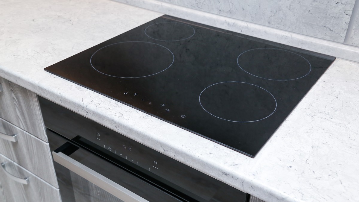 Indukciona ploča za kuvanje