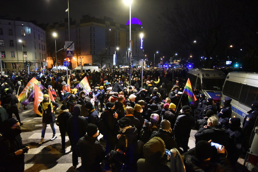 Trybunał Konstytucyjny opublikował uzasadnienie wyroku ws. aborcji. Protesty w Polsce