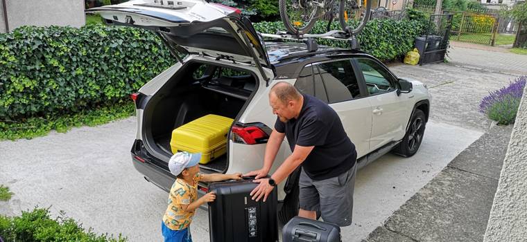 Polacy chcą wyjeżdżać na urlop własnym autem. To badanie nie pozostawia złudzeń