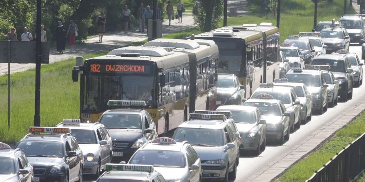 Blokada Warszawy przez taksówkarzy