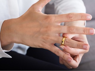 Zarejestrowany partner równy zaobrączkowanemu