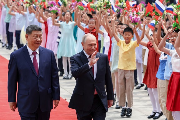 Si Đinping i Putin u Pekingu UDARILI NA AMERIKU, ali se zna KO JE GAZDA u odnosima Pekinga i Moskve: "Nisu ni PRIJATELJI ni saveznici"