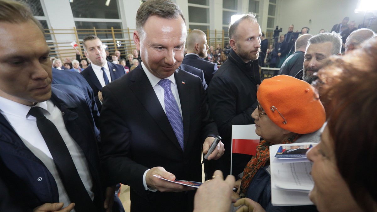 Sondaż: prezydenturę Dudy bardzo dobrze ocenia 16,1 proc. Polaków