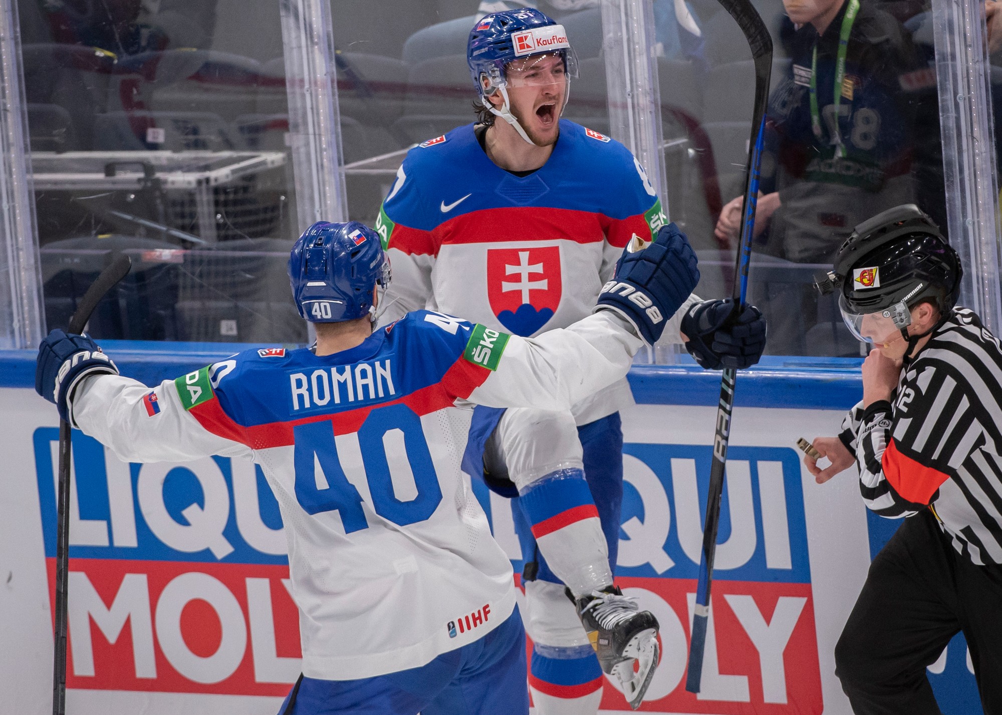 Slovenskí hokejisti bojovali o semifinále s Fínmi. 