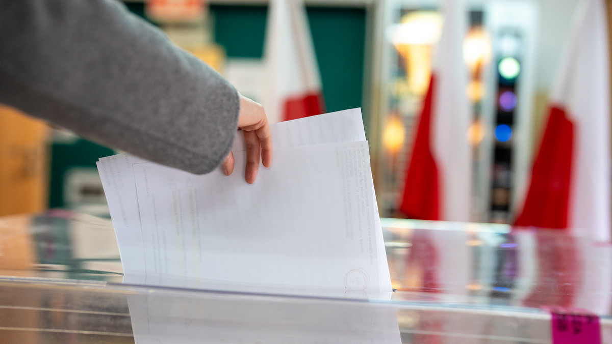 Jak zagłosować poza miejscem zameldowania? Wybory 2024