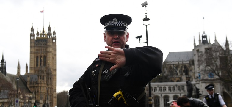 Cztery osoby zginęły, a 29 jest w szpitalach po ataku w centrum Londynu. Policja: Napastnik inspirował się islamskim terroryzmem