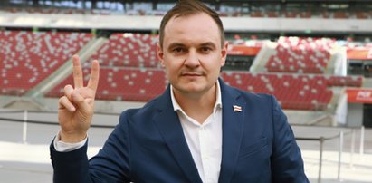 Aleś Zarembiuk: Unia nie dała pieniędzy na uwięzionych Białorusinów, teraz daje na migrantów. Tak Łukaszenka szantażuje Zachód