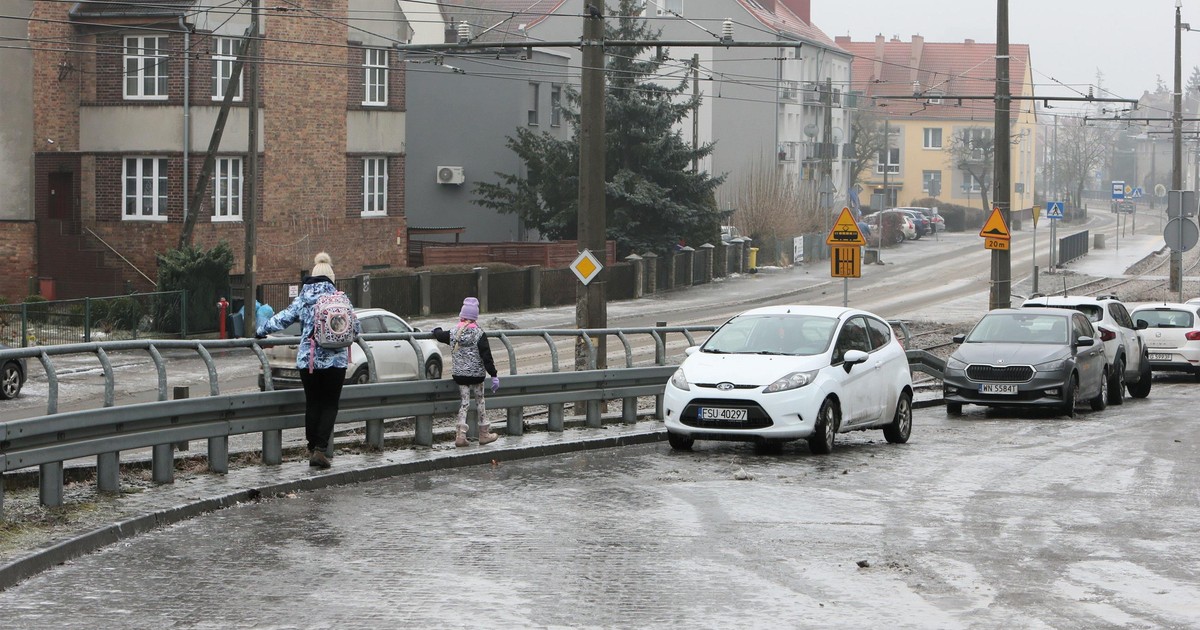 Gołoledź - niebezpieczny wróg na jezdniach i chodnikach
