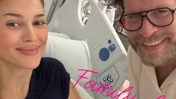 Veronika a jej manžel Viktor sú pyšnými rodičmi malej princezničky. Zdroj: IG/veronikarajek