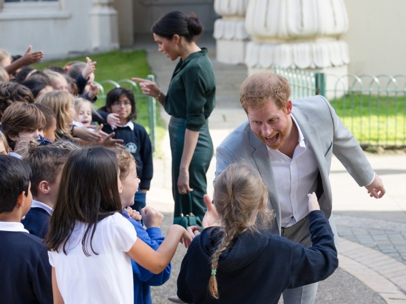 Para książęca przybyła wczoraj z wizytą do hrabstwa Sussex, aby spotkać się z jego mieszkańcami i odwiedzić najważniejsze miejsca tego regionu...