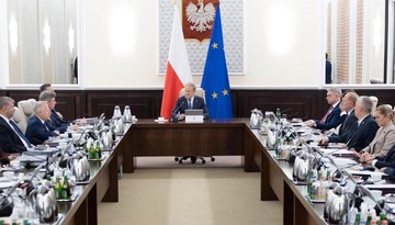 Polska nie przyjmie migrantów w ramach paktu migracyjnego? Decyzja Komisji Europejskiej i reakcje w Warszawie