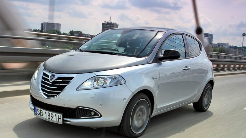 Lancia Ypsilon