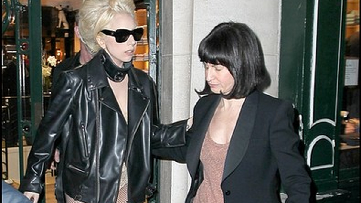 Lady Gaga i jej asystentka Jennifer O'Neil (fot. Agencja BE&W)