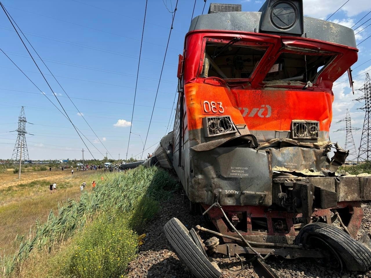 Vykoľajenie vlaku v Rusku si vyžiadalo mŕtvych i zranených.