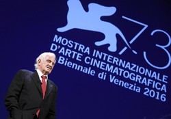 Narodowy hołd dla Jean-Paula Belmondo w Pałacu Inwalidów