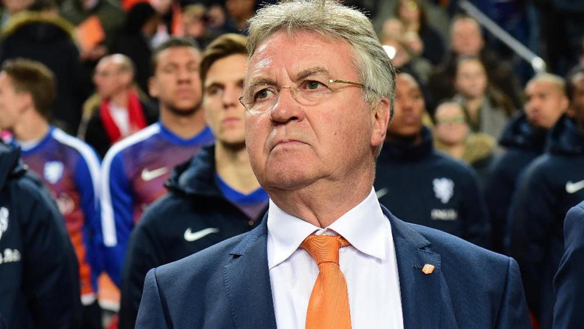 Guus Hiddink zrezygnował z funkcji selekcjonera reprezentacji Holandii i powiedział, że jest rozczarowany okolicznościami tej sytuacji.