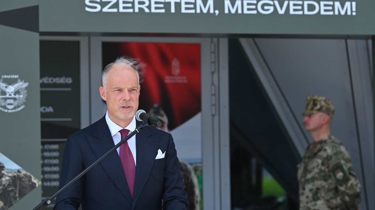 „Tájékoztattam David Pressmant a magyar kormány lépéséről...” – Szalay-Bobrovniczky Kristóf az amerikai nagykövetnél járt