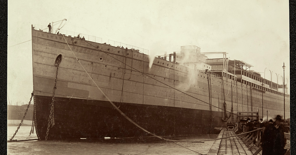 17 historical photos that show how the wealthy once traveled on ships ...