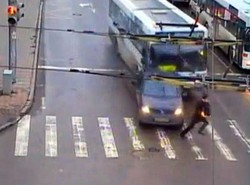 Szalony rajd autobusu bez hamulców