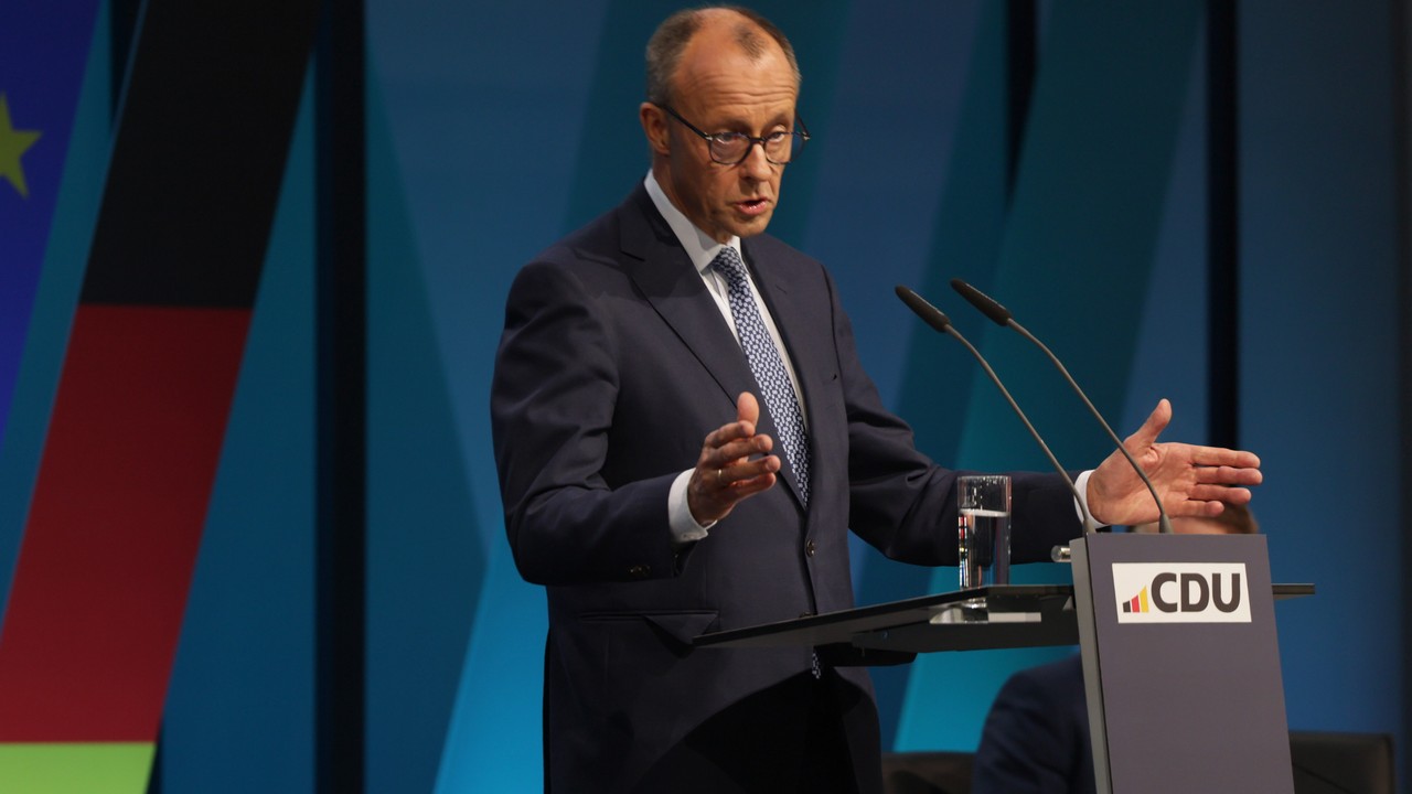 Partyjna lojalność i sympatia dla biznesu. Friedrich Merz ogłasza chadeckich kandydatów na ministrów