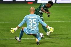 6 goli i świetne widowisko. Śląsk stracił pierwsze punkty, Lech znów bez wygranej [WYNIKI i TABELA]