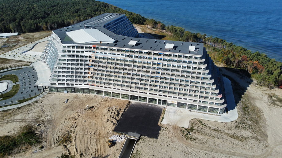 Budowa hotelu w październiku 2022 r.