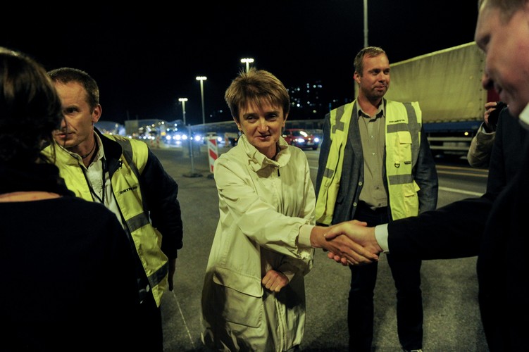 Minister infrastruktury i rozwoju Maria Wasiak podczas otwarcia mostu gen. Stefana Grota-Roweckiego w Warszawie