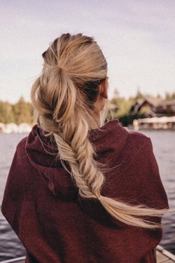 A halszálka fonás a laza és szép tökéletes kombinációja. @AMBERFILLERUP