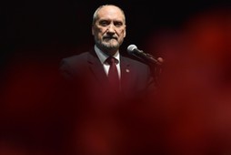 Antoni Macierewicz Patriota Roku 2016 MON polityka Prawo i Sprawiedliwość PiS