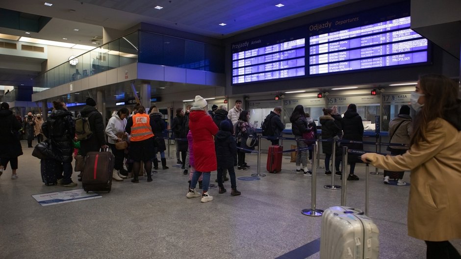 W Małopolsce rozpoczęły się ferie. Ludzie narzekają na ceny biletów na pociąg