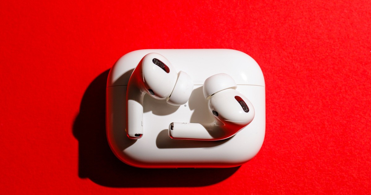 Both AirPods Pro and Powerbeats Pro are the perfect wireless earbuds ...