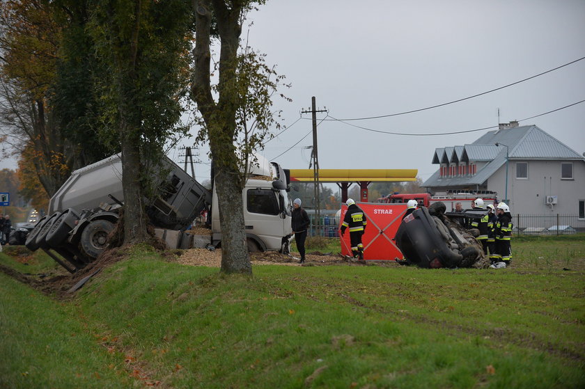 Karambol pod Pułtuskiem. Trzy osoby nie żyją