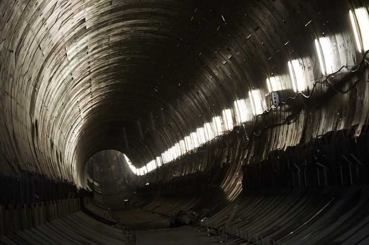 Wloty tuneli od strony zachodniej znajdują się w okolicy ul. Wielopole, od strony wschodniej w okolicy ul. Kujawskiej. <br> <br><br>Fot. (mgo) PAP/Adam Warżawa