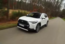 Toyota Corolla Cross 2.0 Hybrid AWD-i. Jak wypada bestseller w nowej roli?