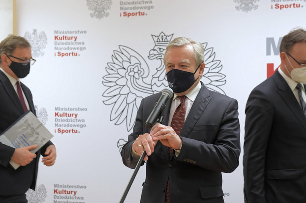 Wicepremier, minister kultury, dziedzictwa narodowego i sportu Piotr Gliński podczas uroczystości ogłoszenia utworzenia Muzeum Dzieci Polskich - ofiar totalitaryzmu w Łodzi