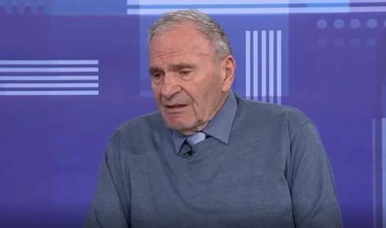 Profesor Radomir Folić