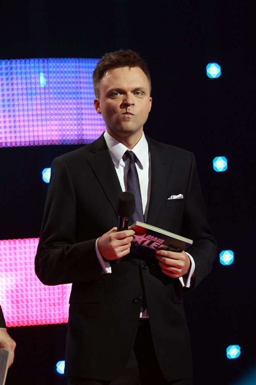 Szymon Hołownia. Religijny showman