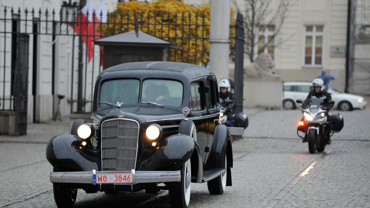 WARSZAWA CADILLAC JÓZEFA PIŁSUDSKIEGO