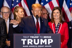 Trump triumfuje w Karolinie Południowej. Piąte zwycięstwo z rzędu przybliża go do nominacji