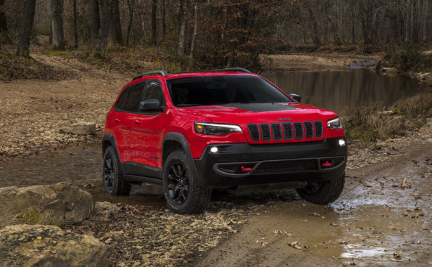 Jeep Cherokee w nowej odsłonie jedzie do Polski. Tak teraz wygląda SUV po operacji [PIERWSZE FOTO]