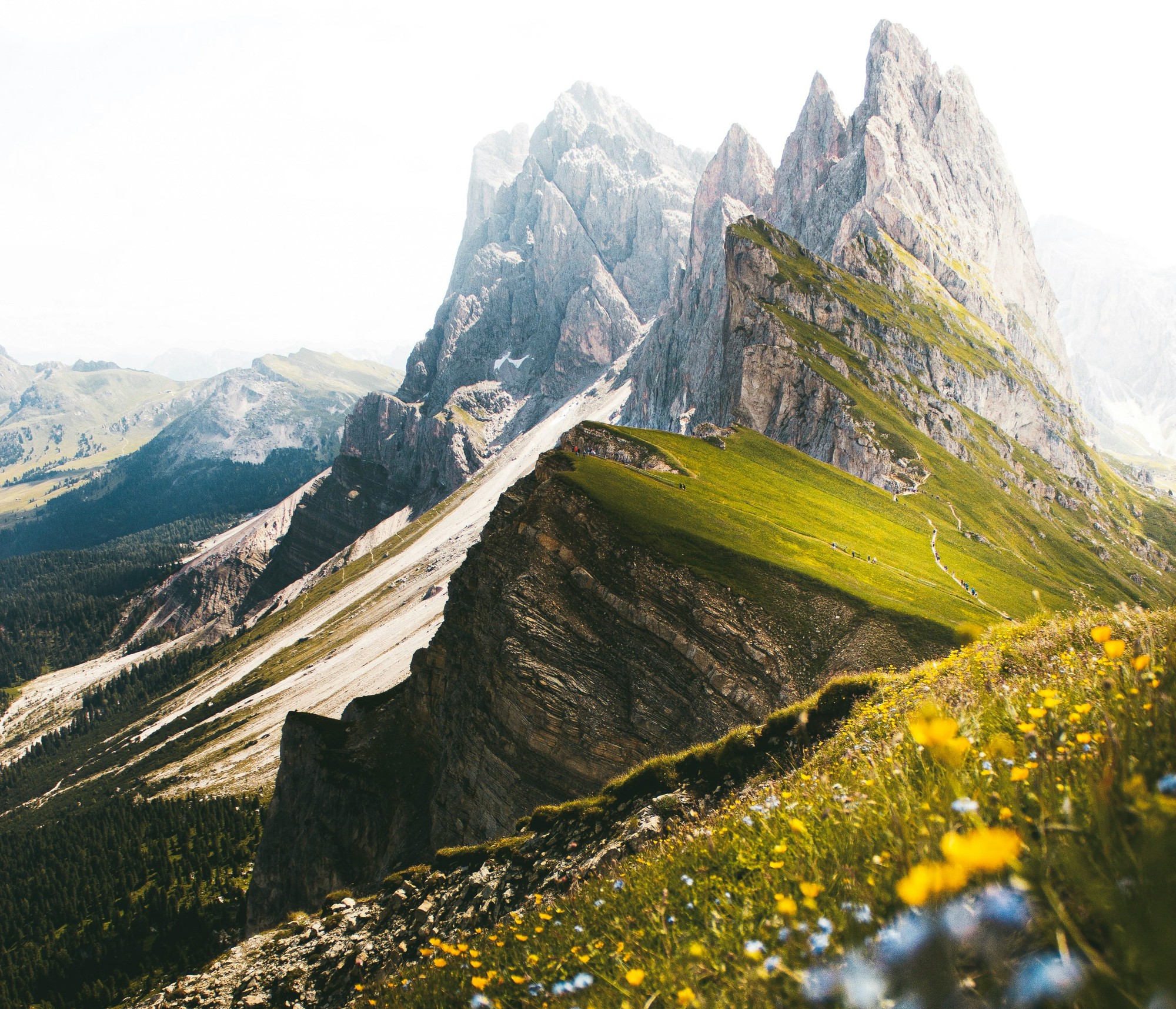 Na svete existujú miesta, ktoré pôsobia ako vystrihnuté z rozprávky a dokazujú, že realita vie byť magickejšia než fantázia.