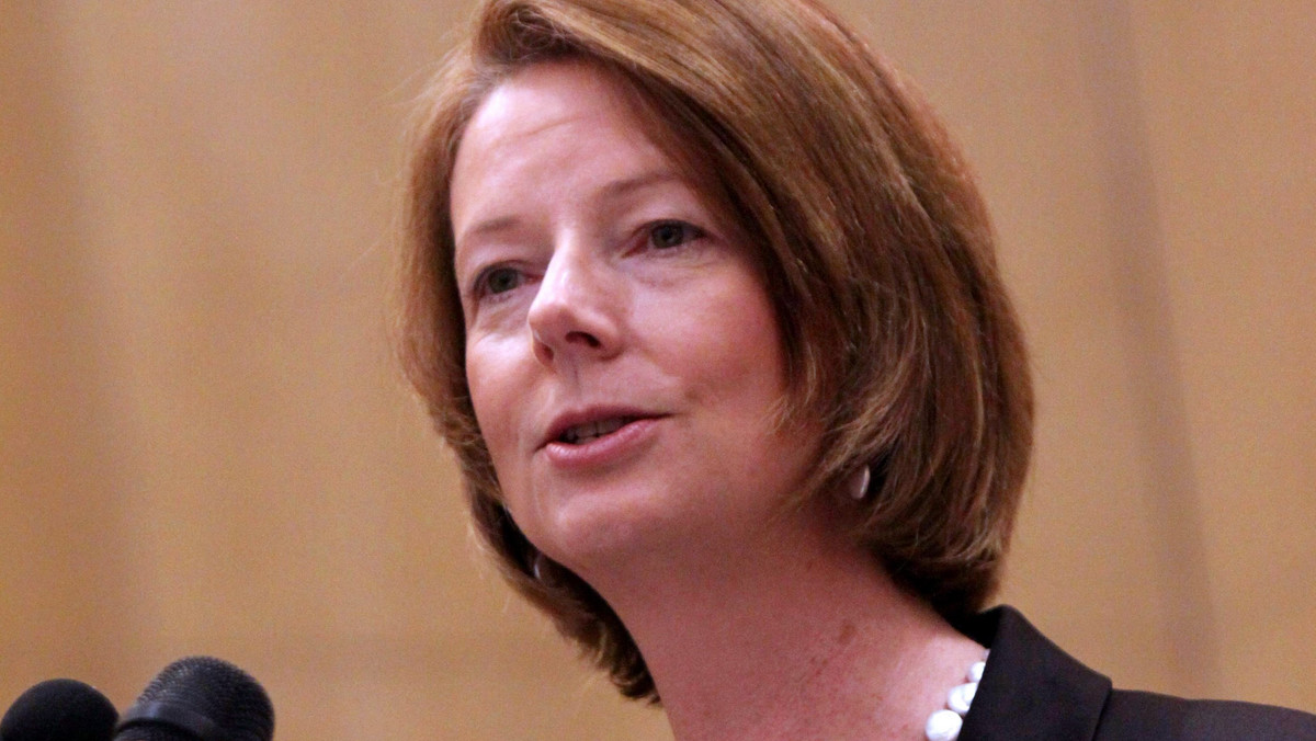 W Australii został zaprzysiężony mniejszościowy rząd Julii Gillard, w którym poprzednik pani premier zarówno na stanowisku szefa rządu, jak i przywódcy Partii Pracy Kevin Rudd objął tekę ministra spraw zagranicznych.