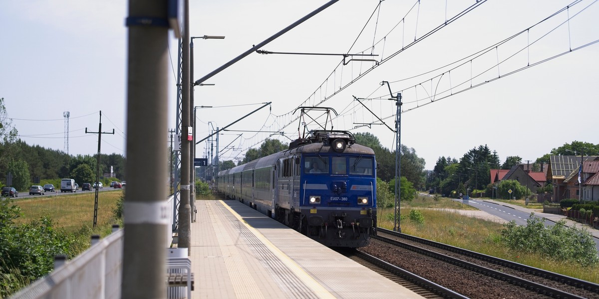 Spółka PKP PLK miała unowocześnić tysiące kilometrów linii kolejowych w Polsce