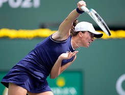 Iga Świątek: Wciąż się uczę grać z pozycji faworytki