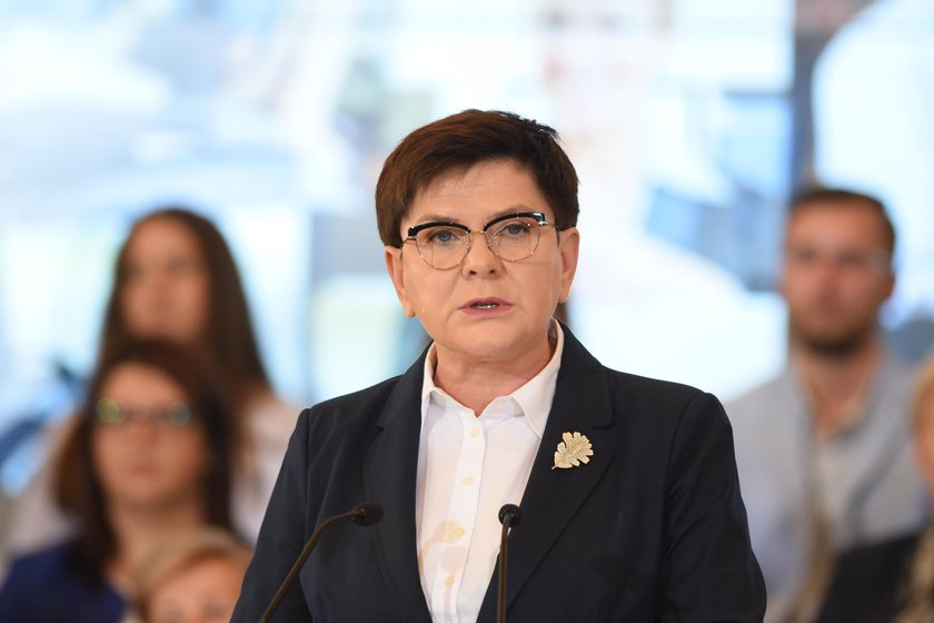 Minister u głodujących lekarzy