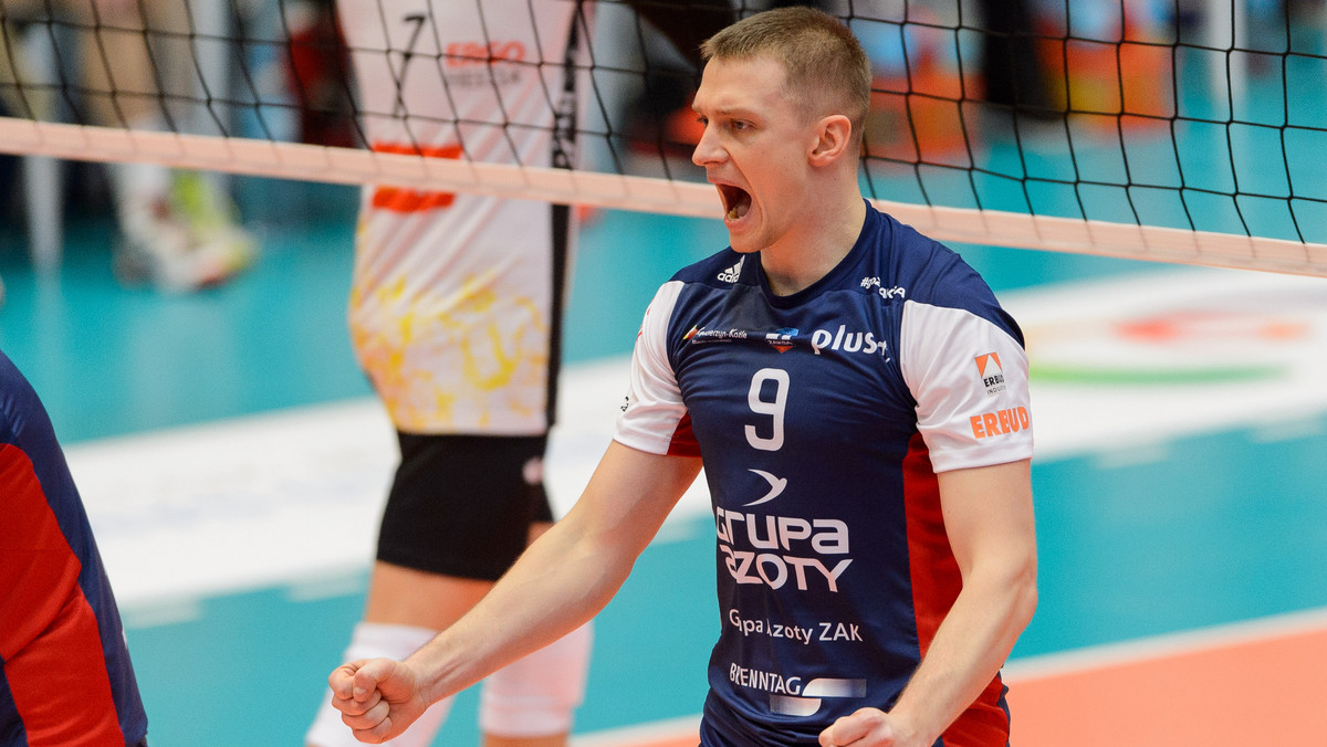 W hicie 19. kolejki ZAKSA Kędzierzyn-Koźle podejmie Asseco Resovię Rzeszów. Czy to przedsmak finału PlusLigi? - Do każdego meczu podchodzimy tak samo i nie lekceważymy żadnego przeciwnika - powiedział dziennikowi "Sport" Łukasz Wiśniewski, środkowy bloku kędzierzynian.