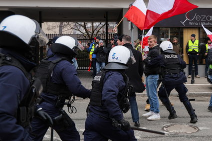 Protest rolników eskaluje. Kilka osób wdarło się do Sejmu [WIDEO]